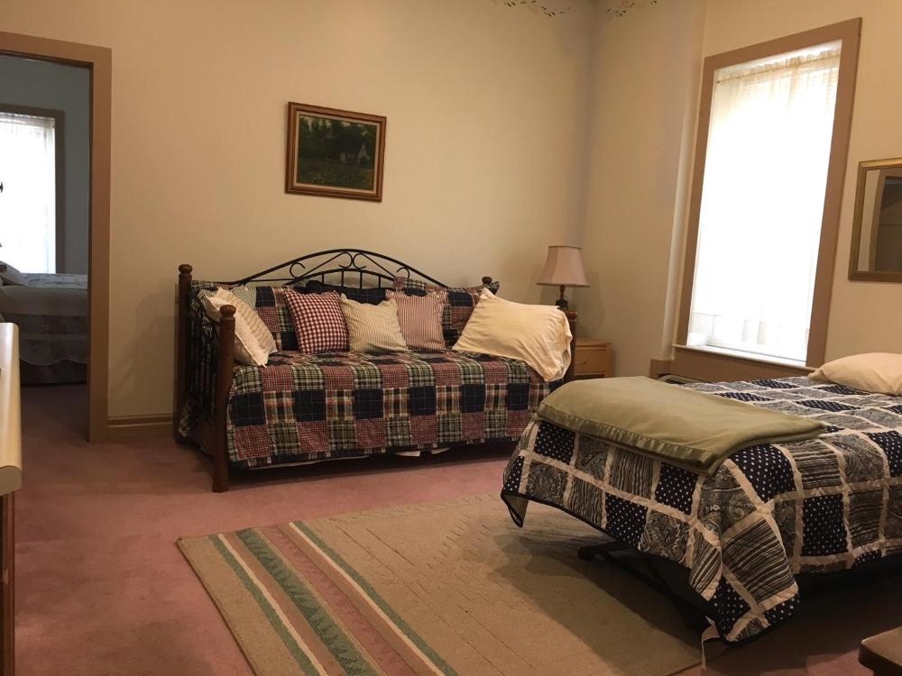 Oak Valley Inn and Suites